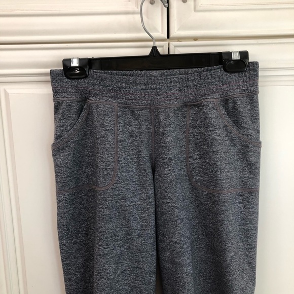 Ivivva by Lululemon crop joggers - Picture 2 of 8